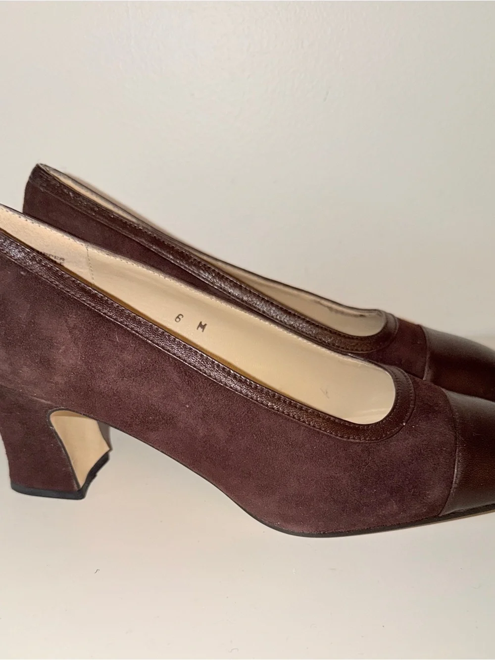 Etienne Aigner Women’s Sz 6M‎ Heels. Brown Suede with leather toe.  3” Heel.